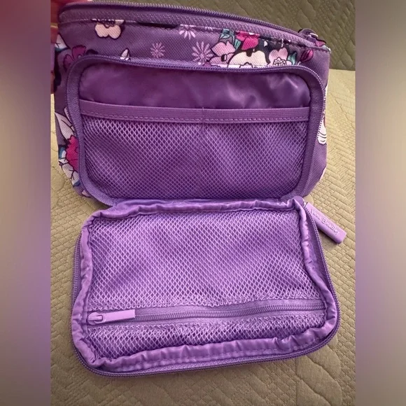 Vera Bradley Lighten Up Compact Organizer Case Enchanted Garden NWT’s - Picture 5 of 9